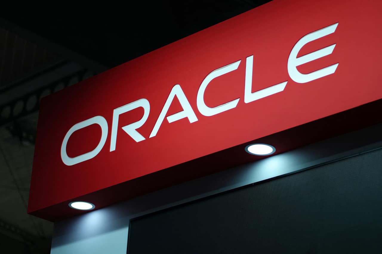 Saham Oracle naik berkat permintaan AI dalam laporan keuangan